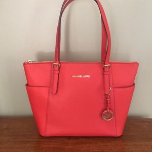 Micheal Kors handbag